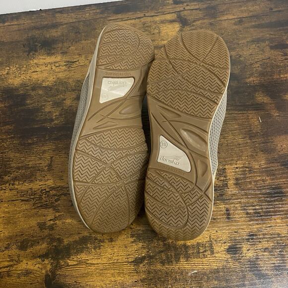 Dansko Sondra Slip On Mules Womens Sz 9 Tan Mesh Suede Comfort - Picture 9 of 9